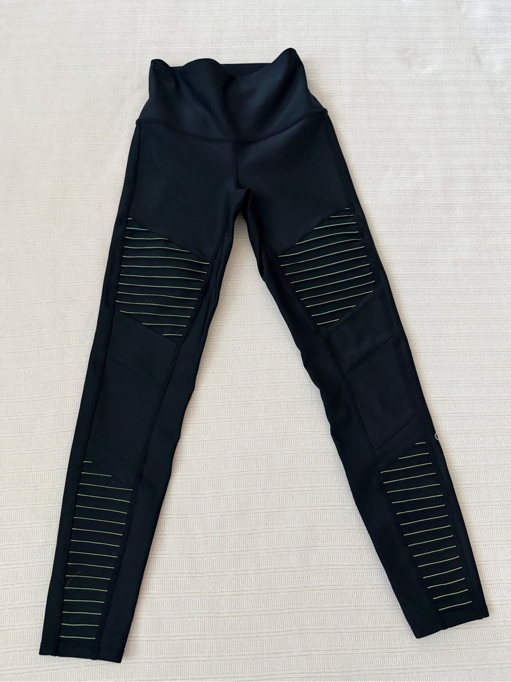 ALO Yoga Airlift 7/8 Moto Leggings Black Neon Green High Waist